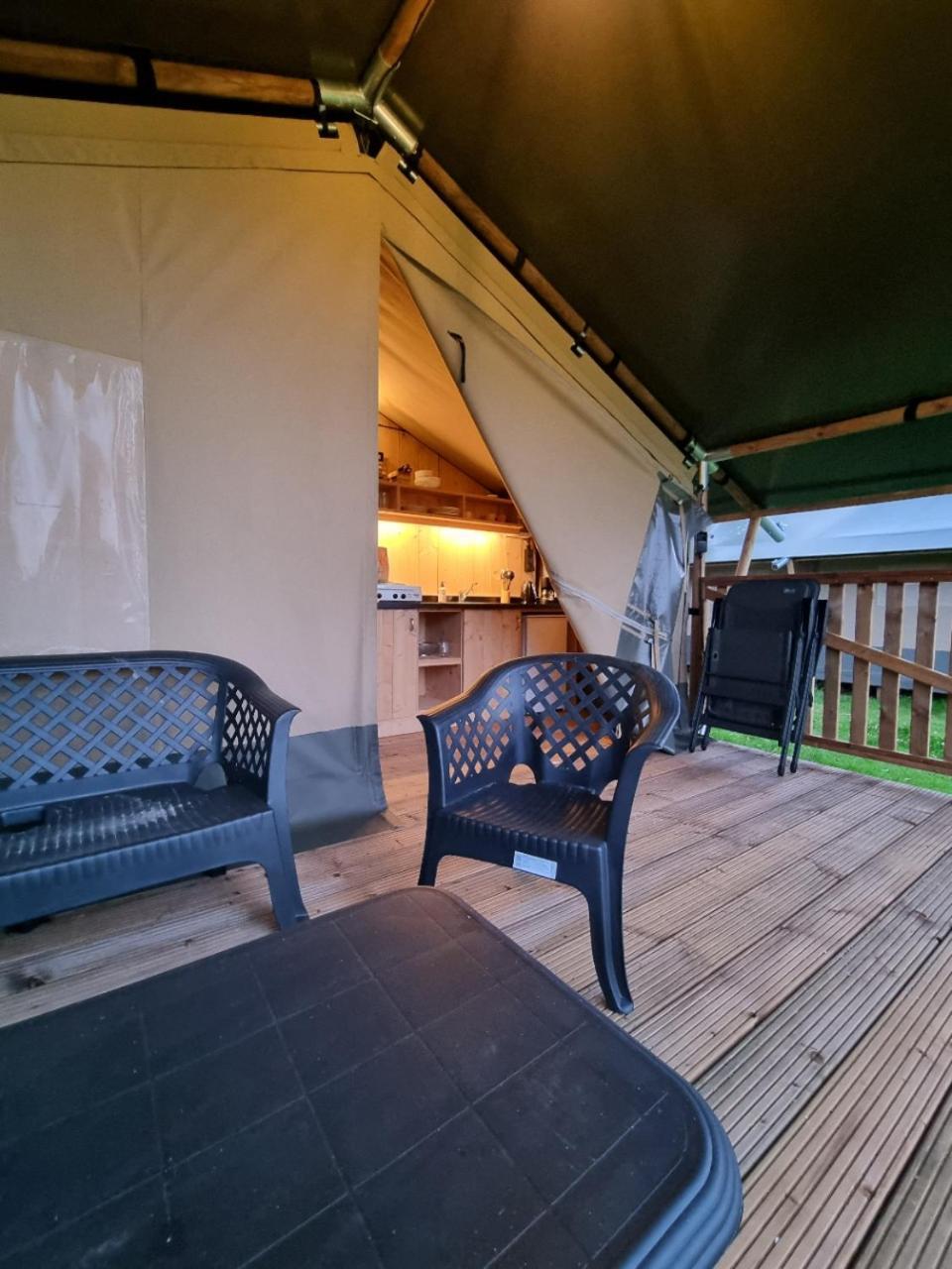 Camping De Tulpenweide Breezand Room photo
